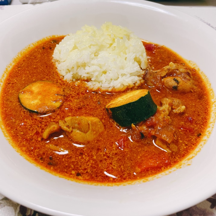 味噌が隠し味!ズッキーニとチキンのスパイスカレー